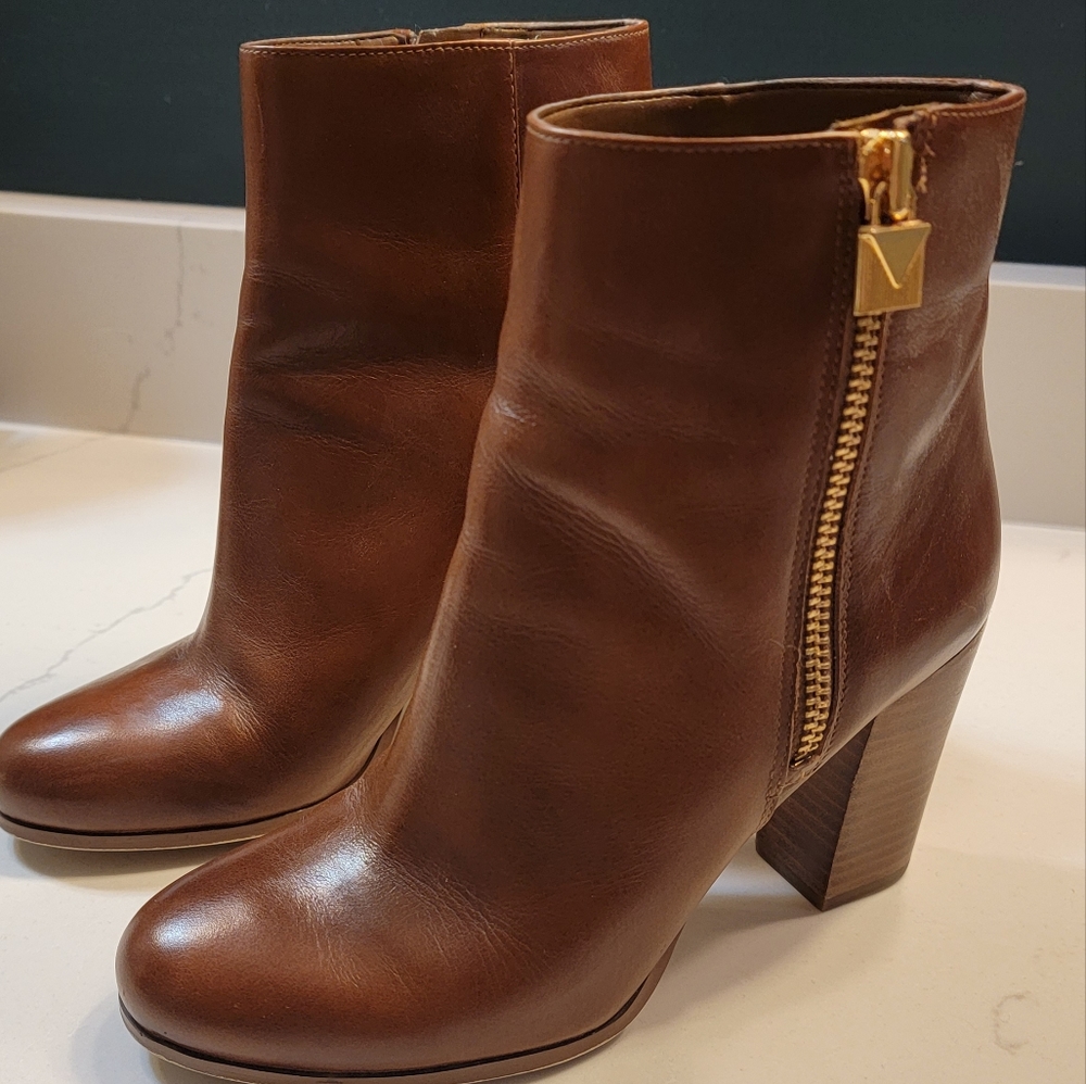 Womens Michael Kor Boots with Block Heel